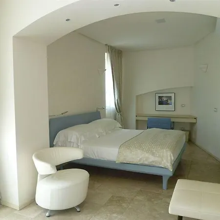 Blu Capri 5*